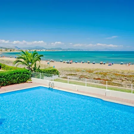 Frente Al Mar A *